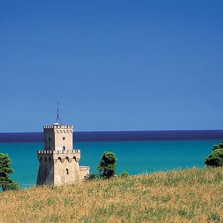 Maison Blue * سيلفي مارينا